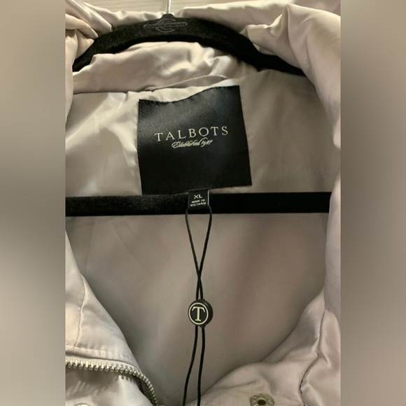 Talbots Silver Gray Puffer Vest Size XL - Picture 2 of 6